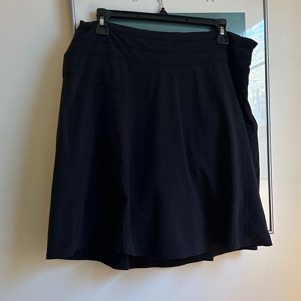 Athleta Classic Black Skirt/Skort
